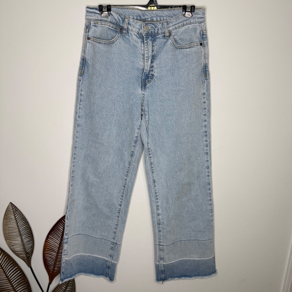 H15 Habitual Light Wash Straight Leg Jeans Raw Released Hem Size 4/27 HBM01844B